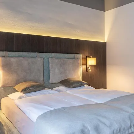 Design Chalet Kauz Xl Mit Platz Fur 14 Personen Iii
