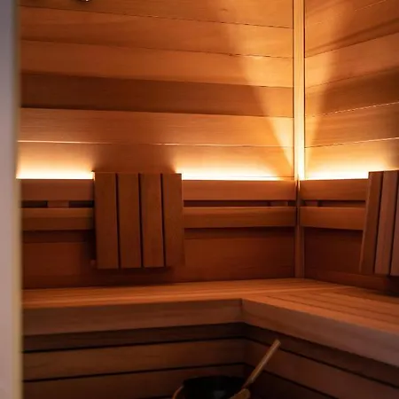 Design Chalet Kauz Xl Mit Platz Fur 14 Personen Iii Chalet