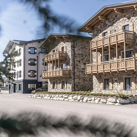 Design Chalet Kauz Xl Mit Platz Fur 14 Personen Iii Chalet *